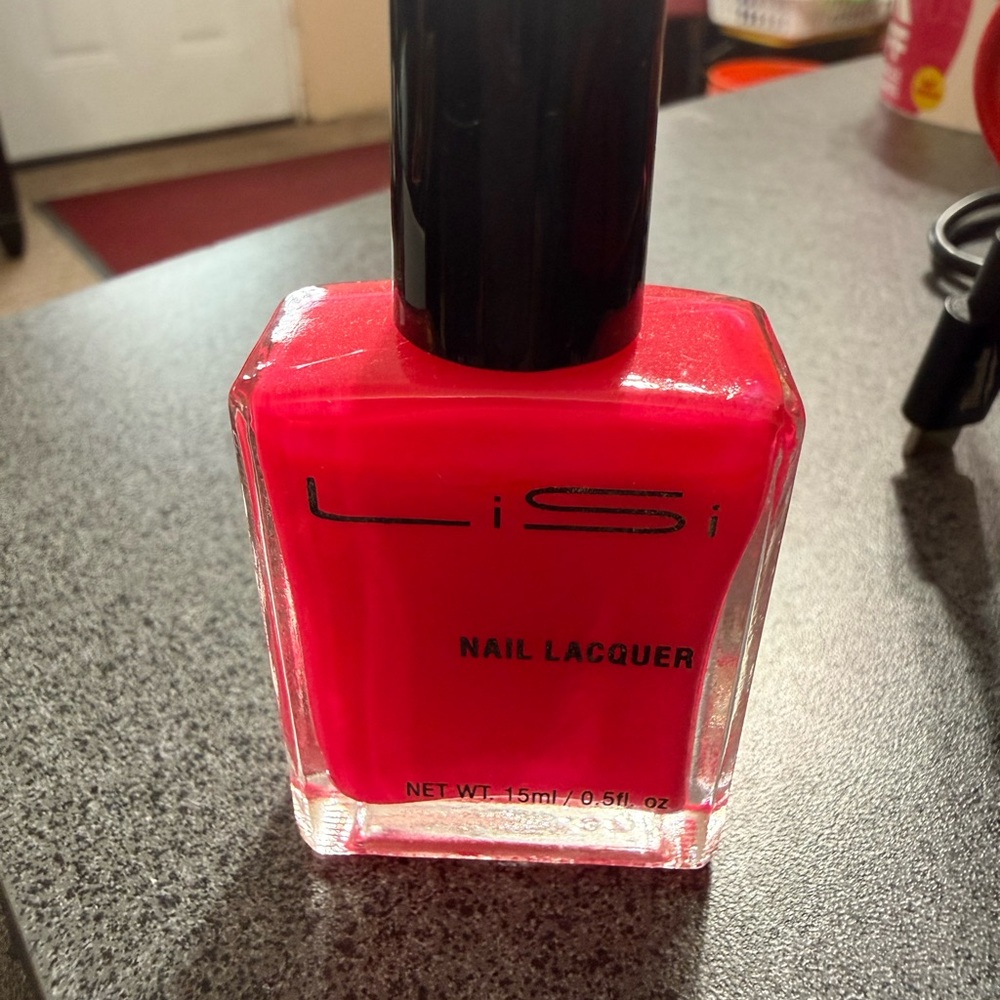 Lisi Bright Pink Nail Lacquer - Picture 3 of 7